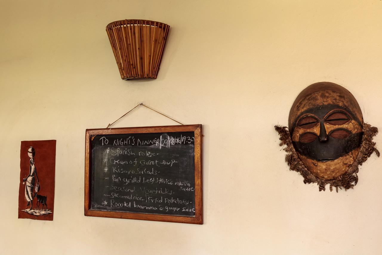 Travellers Rest Hotel Kisoro Exterior foto